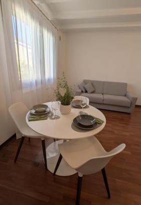 Pordenone Apartment | Saffron Suite, just a few minutes from the center and station