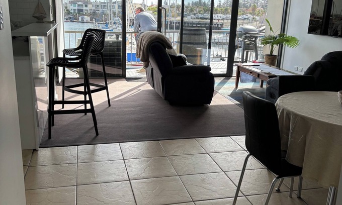 North Haven Apartment | Sailies’s Retreat.nMarina Location.nWatch the sunset, boats and dolphins 🐬