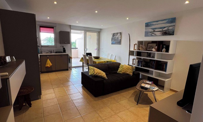 Saint-Cyprien Plage Apartment | Saint Cyprien, Beautiful, Fully renovated 2-bedroom Apt with WiFi, AC, Pool.