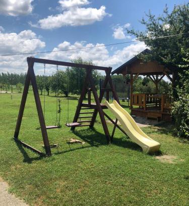 South Backa District House | Salaš Gnijezdo