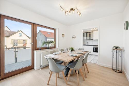 Obersulm Apartment | Sali Homes Weingenuss Eichbrunnen - Zentral