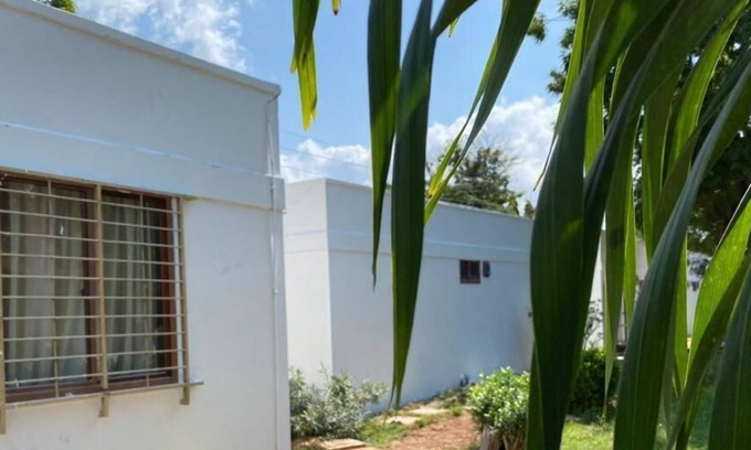 Oyster Bay Hotel | Salt Garden Inn