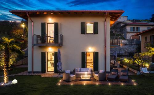 San Zeno di Montagna House | SalvatoreHomes - Luxury Villa with private Dream Garden & BBQ - Casa Palma - a 5 Star Luxury Collection at Lake Garda