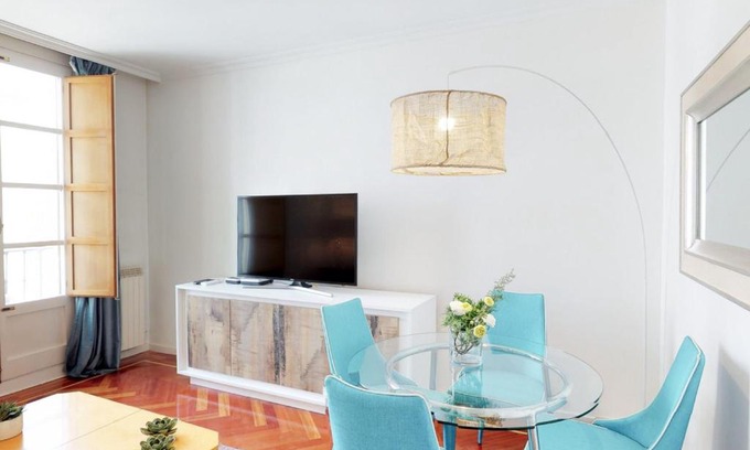 Cortes Apartment | San Jeronimo I