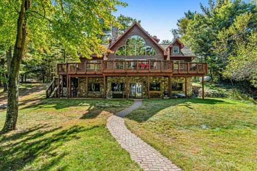 Friendship House | Sanctuary Shores