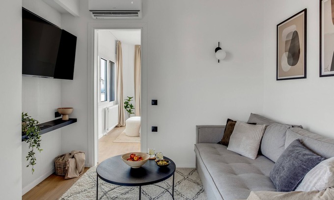 Thessaloniki Apartment | Sanders Arch - Treasured 1-Bdr. Apt. w/ Balcony