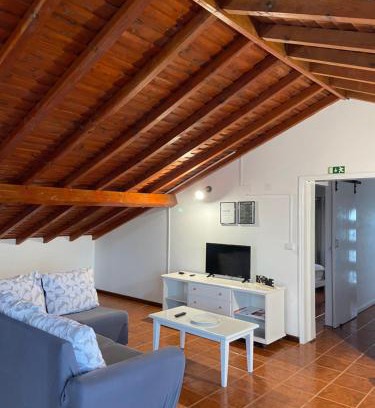 Lajes das Flores Apartment | Santo Cristo Loft