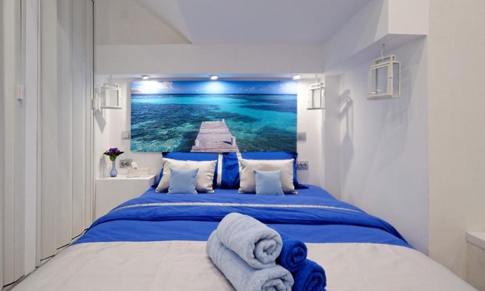 Mousio Apartment | & Santorini Style in Athens Greece