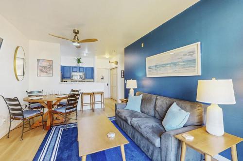 Belltown Apartment | Sapphire of Belltown Court