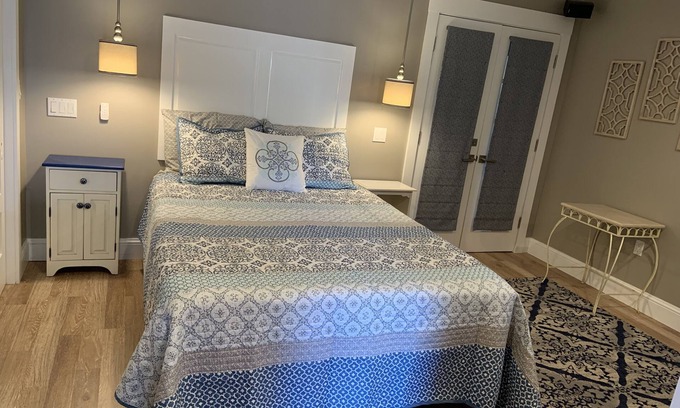 Southgate Apartment | Sarasota Cozy & Clean, Near #1 Beach Siesta in SouthGate Neighborhood