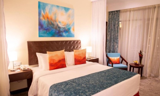 Nyali Bed & Breakfast | Sarova Whitesands Beach Resort & Spa 2