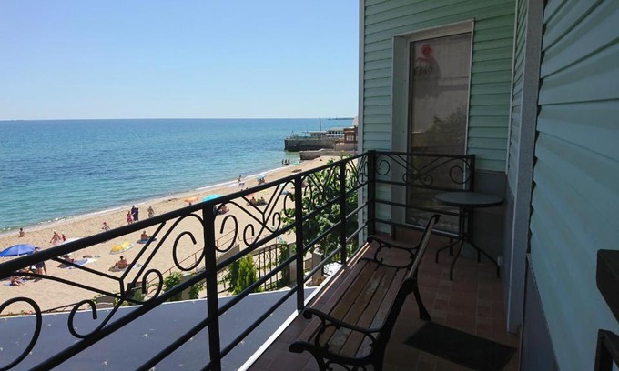 Odessa House | Sauvignon-Zagara