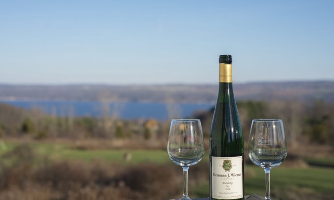 Himrod Hotel | Savannah House Wine Country Inn & Cottages