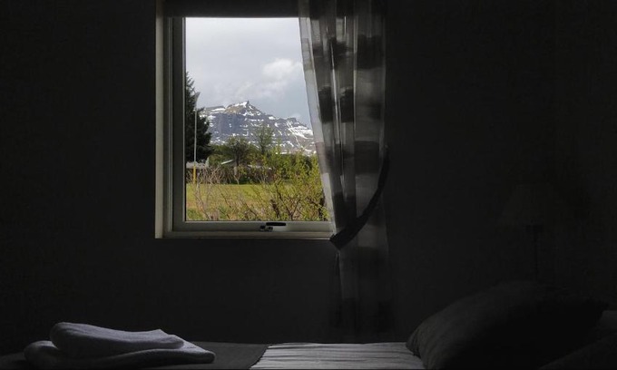 Stoovarfjorour House | SAXA Guesthouse