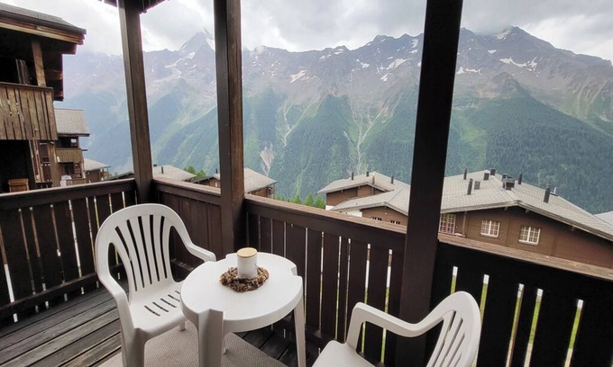 Wiler Apartment | Schöne Ferienwohnung auf der Lauchernalp - Welcome to Paradise!