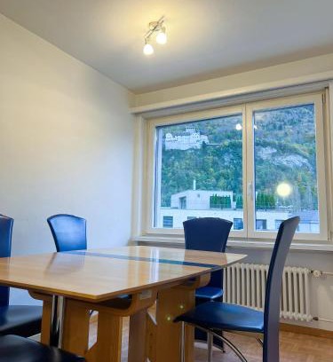 Vaduz Apartment | Schöne grosse Attika-Wohnung im Zentrum von Vaduz inkl. Parkplatz