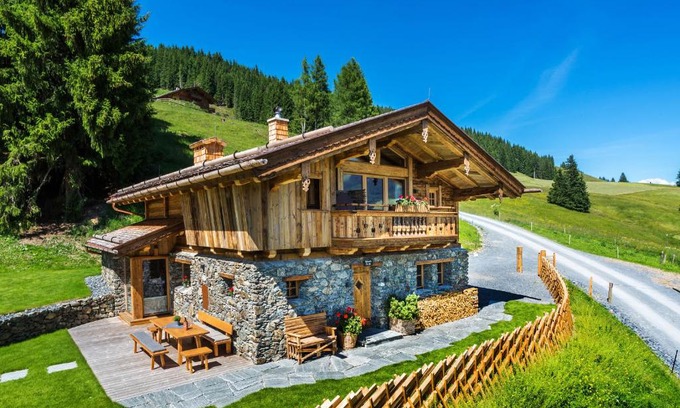 Hinterglemm Ski Chalet | Schönwieshütte