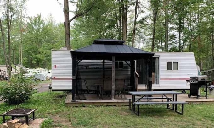 Clarence-Rockland House | SDD Camping, Caravan 1, Terry