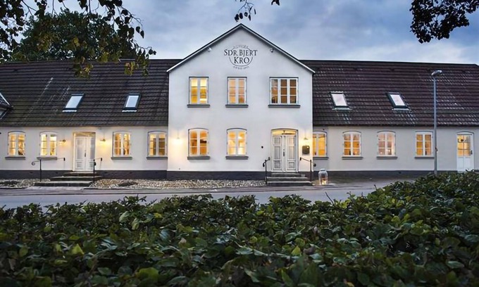Bjert Hotel | Sdr. Bjert Kro