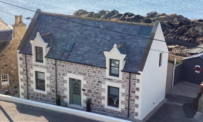 Buckie House | Sea Front Property With Stunning Views
