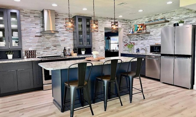 Cocoa Isles House | Sea la Vie - Beach Town Charm+Newly Renovated