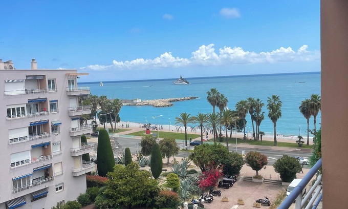 Cros-de-Cagnes Apartment | Sea view apartment
