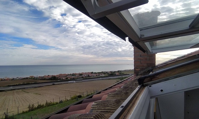 Montemarciano Apartment | Sea view apartment