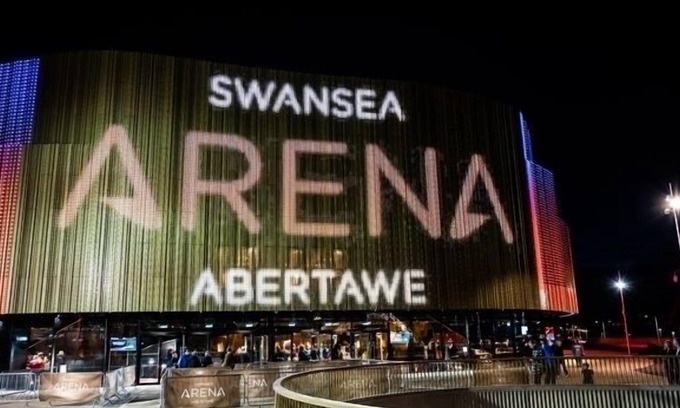 Castle House | Sea View stays overlooking Swansea Bay