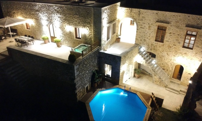 Maroulas Villa | Sea view villa with swimming pool, jacuzzi and steam bath