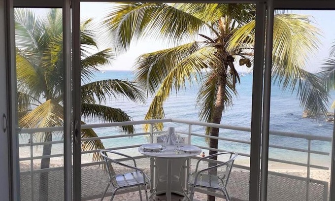 Marigot Apartment | SeaBird Studio