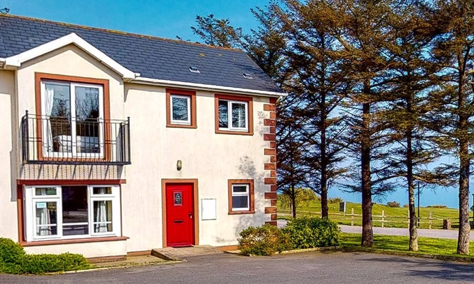 Dunmore East Ski Chalet | Seacliff Holiday Home No. 12