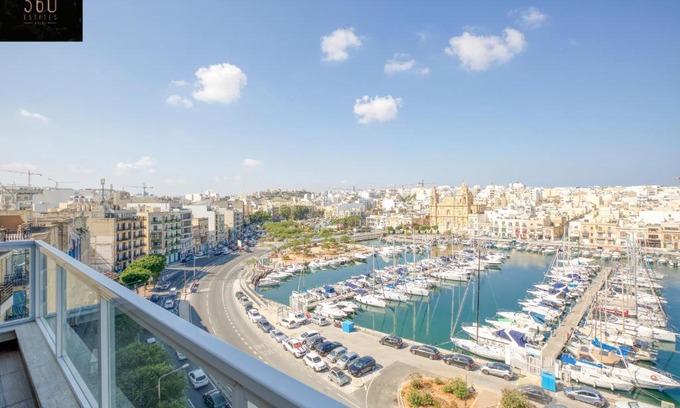 Pieta Apartment | Seafront, Designer APT with Private Terrace & WIFI by 360 Estates