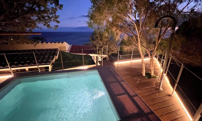 Porto Sa Ruxi Villa | Seafront villa with jacuzzi - Sardinia-Villasimius-Porto Sa Ruxi