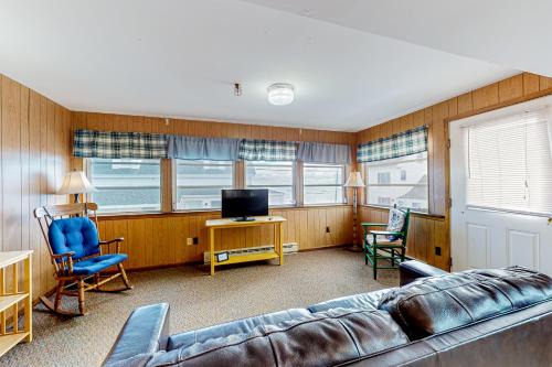 York Beach Apartment | Seaglass Cottage