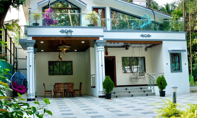 Awas Villa | SEA’S THE DAY VILLA I 5BHK 300m FROM AWAS BEACH