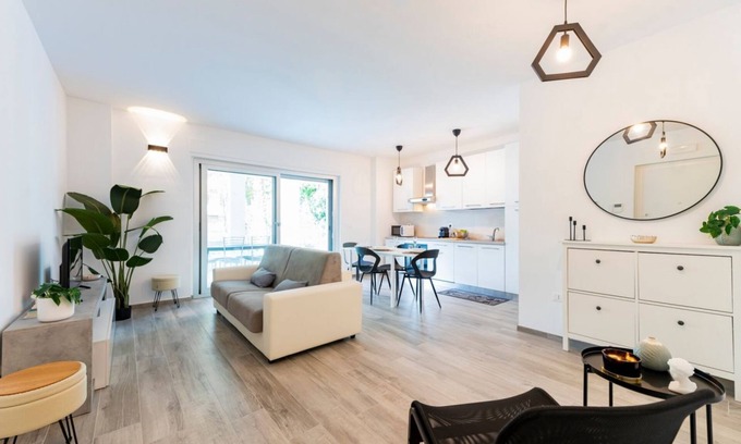 Francavilla al Mare Apartment | Seaside Exclusive Retreat with Balconies & Parking