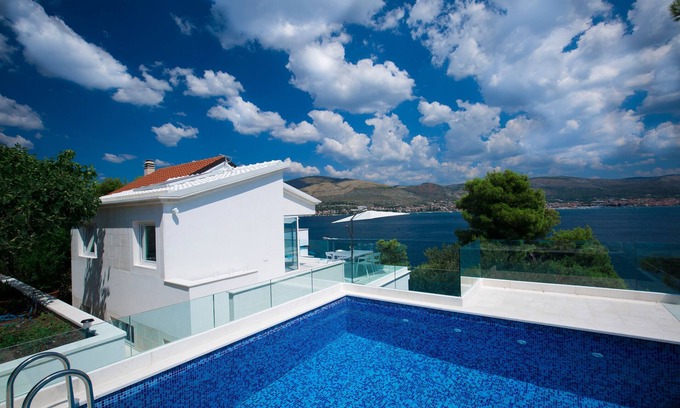 Okrug Donji House | Seaside family friendly house with a swimming pool Okrug Donji, Čiovo (K-17587)