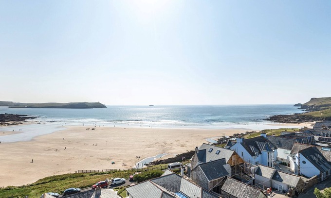 Treator House | Seaside House. Large living area opens onto elevated lawn. 2 mins walk to beach