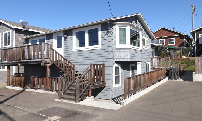 Dillon Beach House | Seaside Serenity: 3-Bedroom Cottage Steps from the Beach!