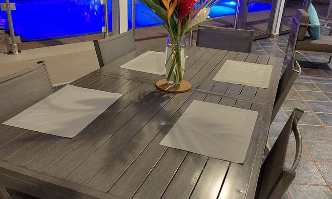 L'Autre-Bord Villa | SEASIDE VILLA