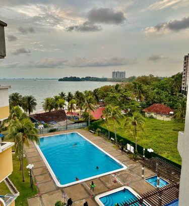 Tanjung Tanah Merah Apartment | Seaview Seri Bulan PD Teluk Kemang Homestay