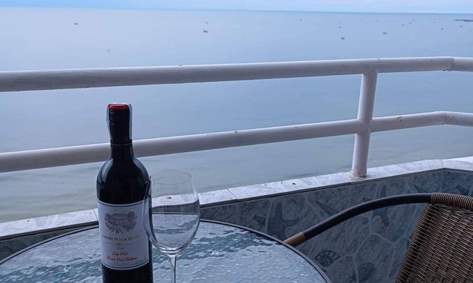 Phetchaburi Condo | Seaview studio with beach access Hua Hin Khao Tao