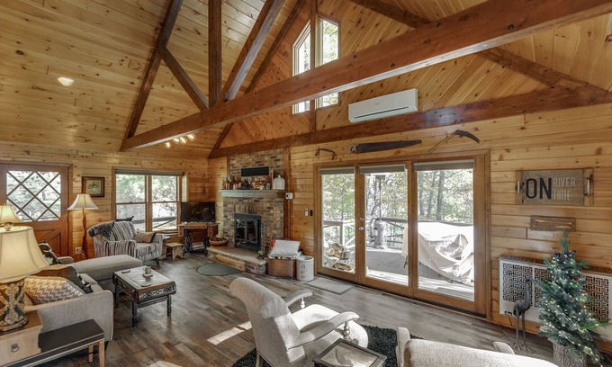 Crosslake Cabin | Secluded cabin on Pine River