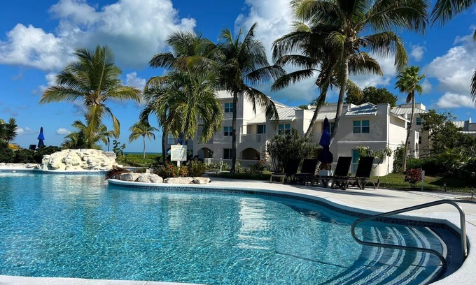 Wheeland Settlement Condo | Secluded Condo, Beautiful Turquoise water awaits you!