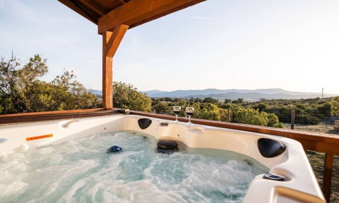 Ranchita House | Secluded Country Hot Tub Home with Amazing Views