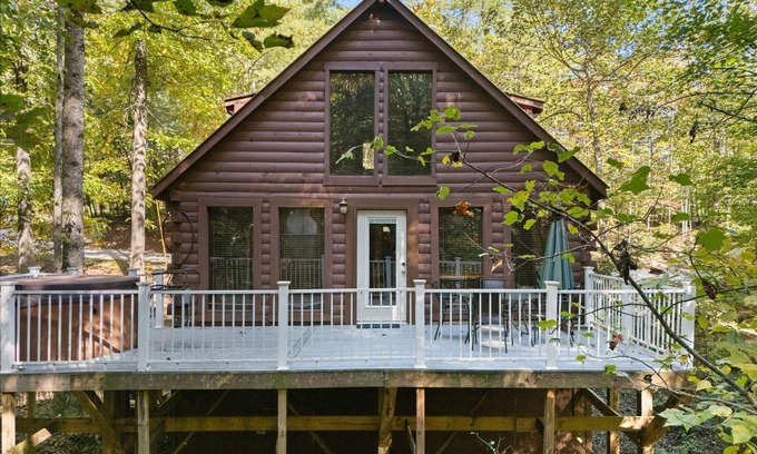 Rogers Cabin | Secluded, Cozy Cabin with Hot Tub in a heavily forested setting. Great Location.