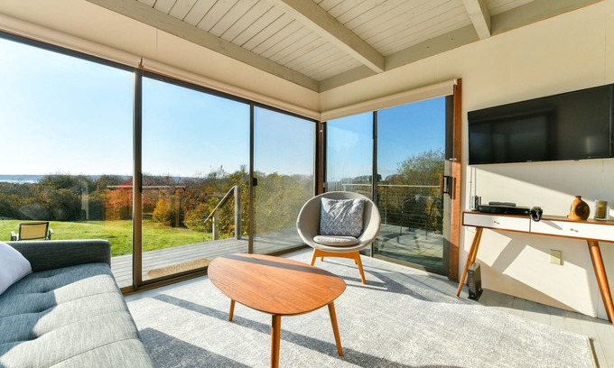 Chilmark House | Secluded Guest House overlooking Menemsha Pond. Dogs welcome + Lvl2 EV charger.