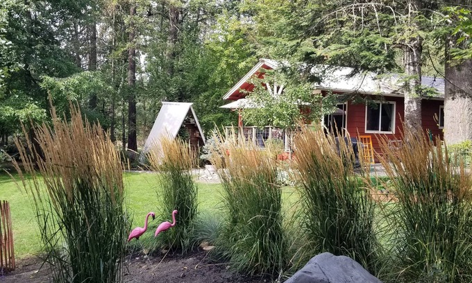 Milton-Freewater House | SECLUDED PRIVATE BEACH ON CREEK !