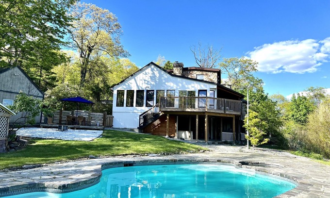 Greenwood Lake House | Secluded Stunning Lake View Villa w Heated Pool, Fenced Yard & Hot Tub