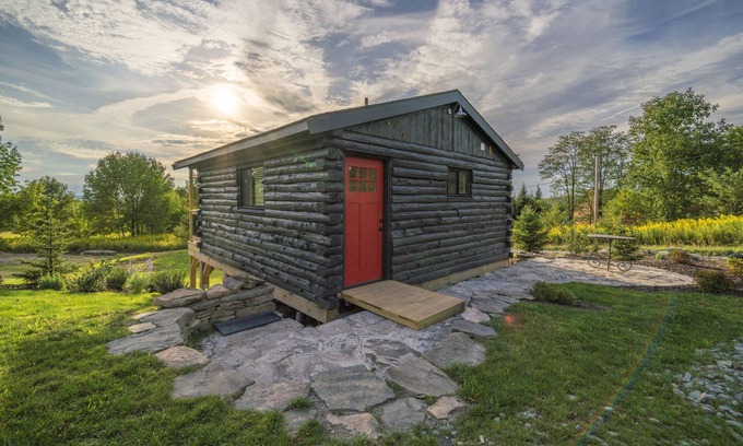 Thompson Cabin | Secluded Summer Cabin Near Trails w/Firepit, Hot Tub & Stargazing Views!